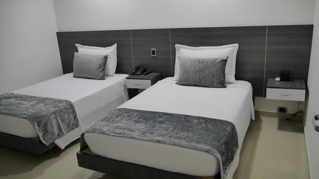 Calle 10 Express Hotel ميديلين المظهر الخارجي الصورة