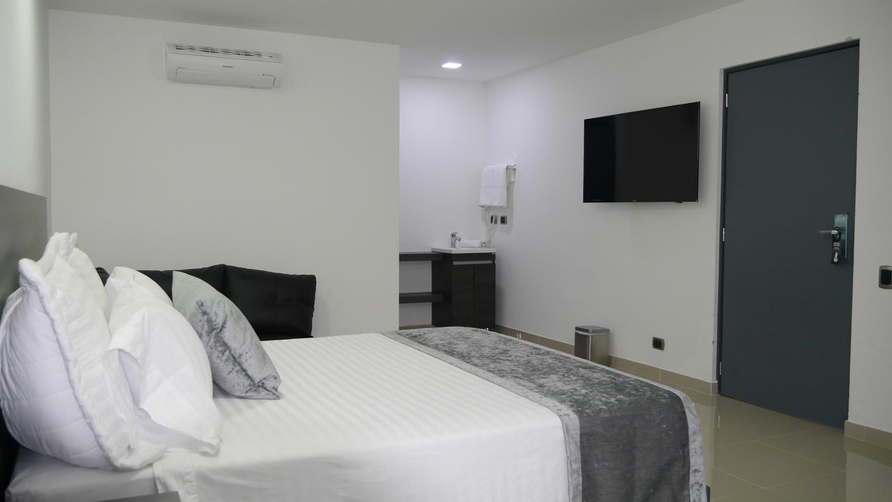 Calle 10 Express Hotel ميديلين المظهر الخارجي الصورة