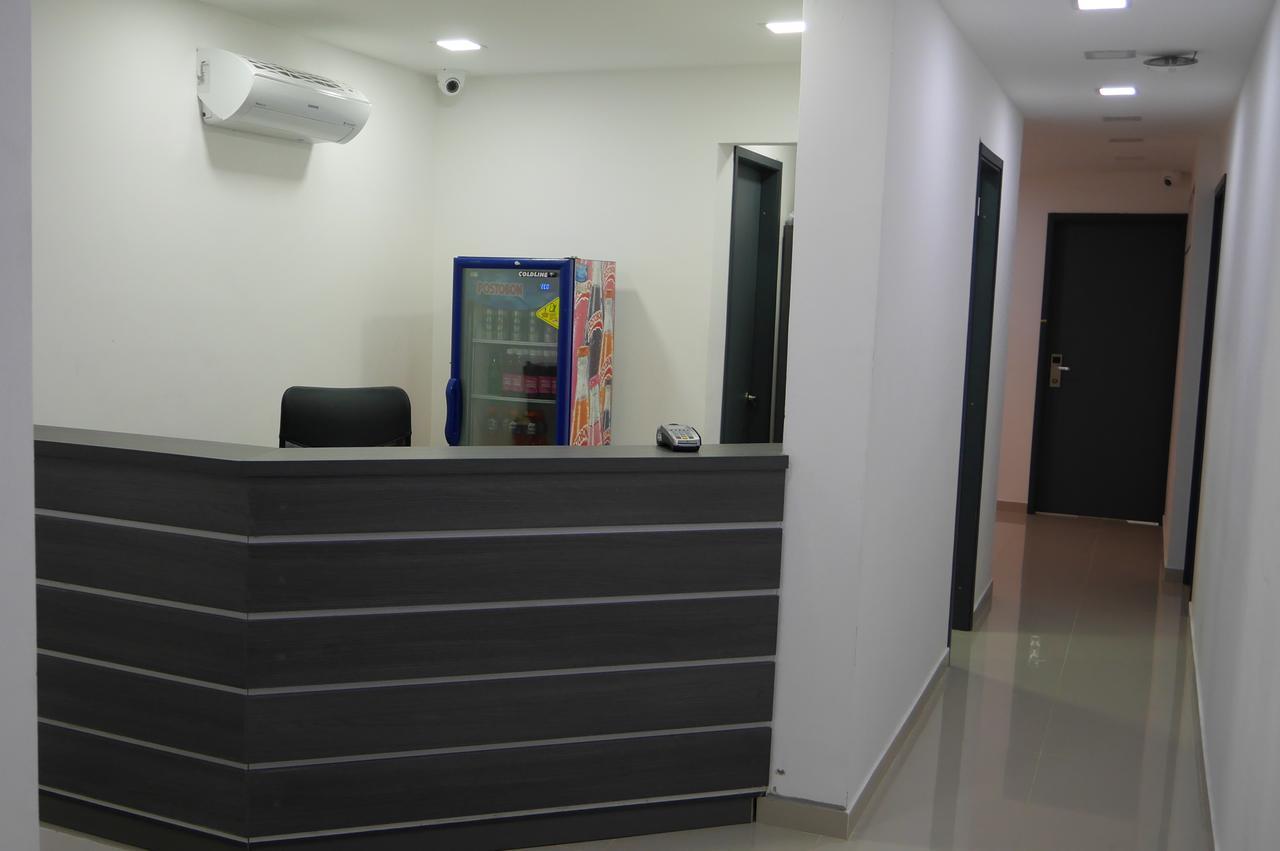 Calle 10 Express Hotel ميديلين المظهر الخارجي الصورة