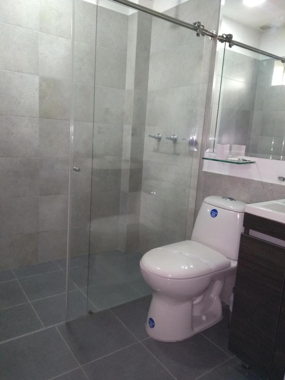 Calle 10 Express Hotel ميديلين المظهر الخارجي الصورة